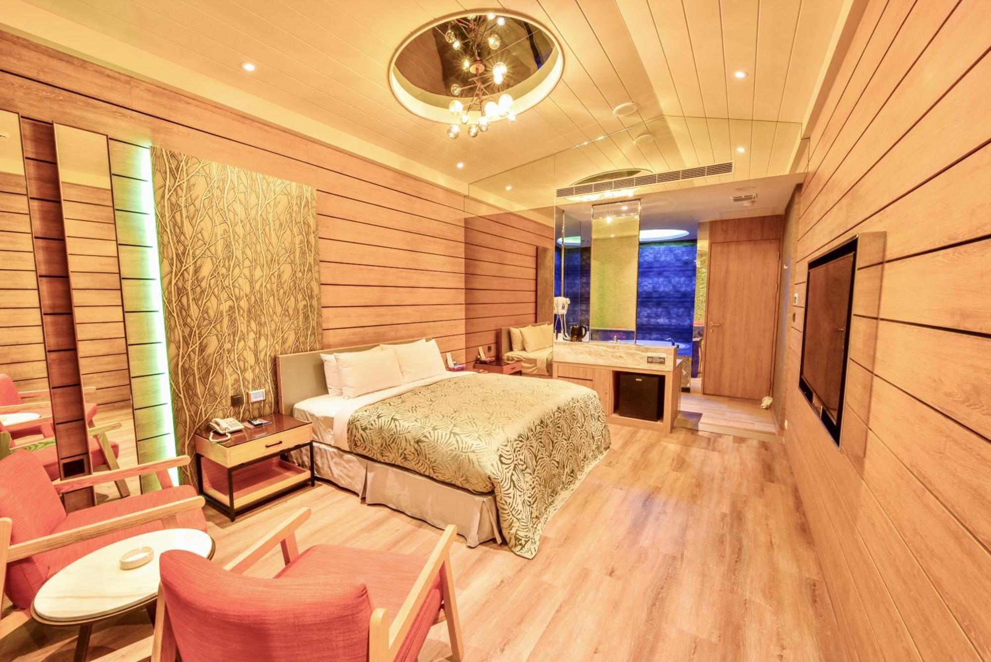 Luv U Motel Kaohsiung Luaran gambar