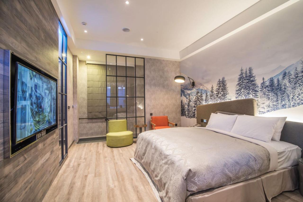 Luv U Motel Kaohsiung Luaran gambar